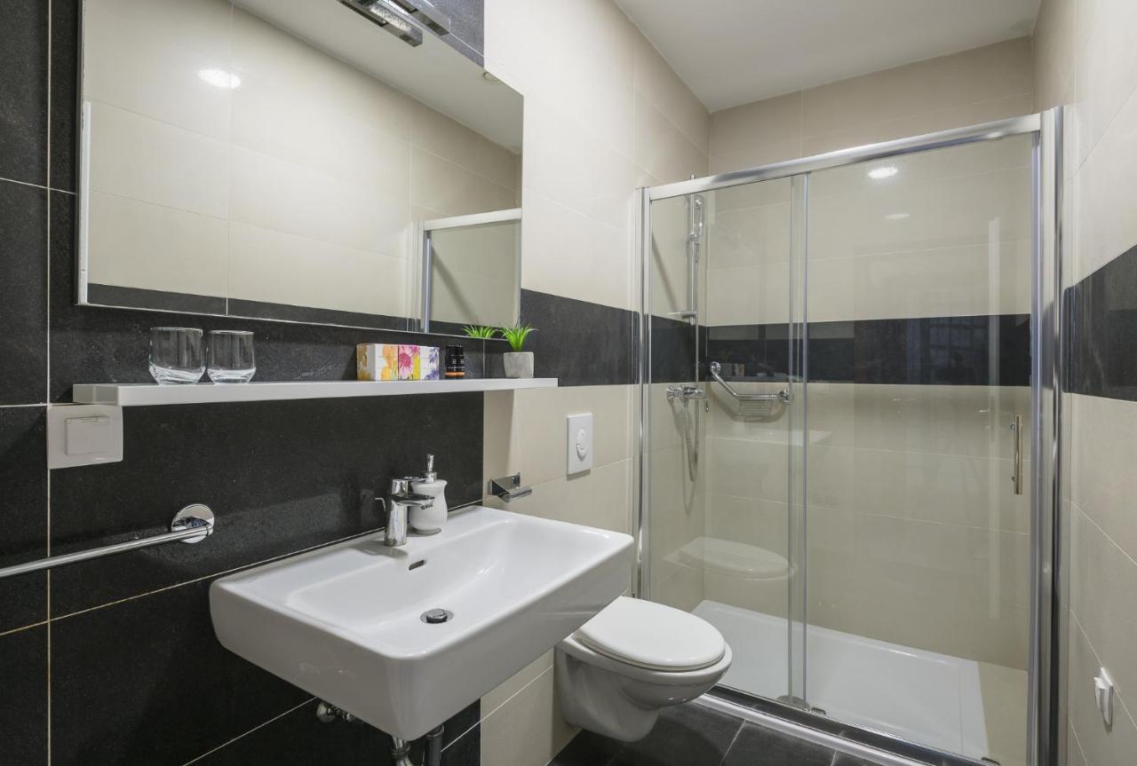 Sky Apartments Чилипи Экстерьер фото