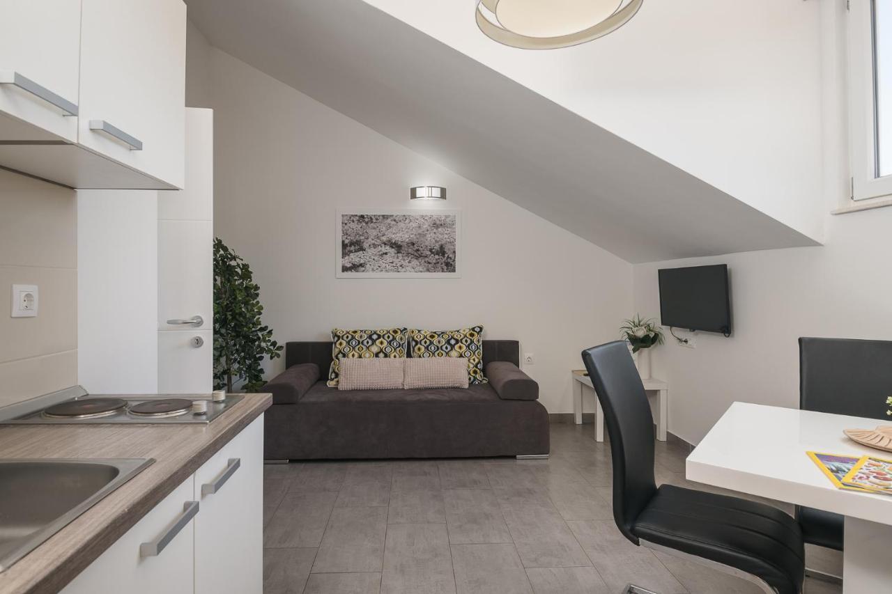 Sky Apartments Чилипи Экстерьер фото