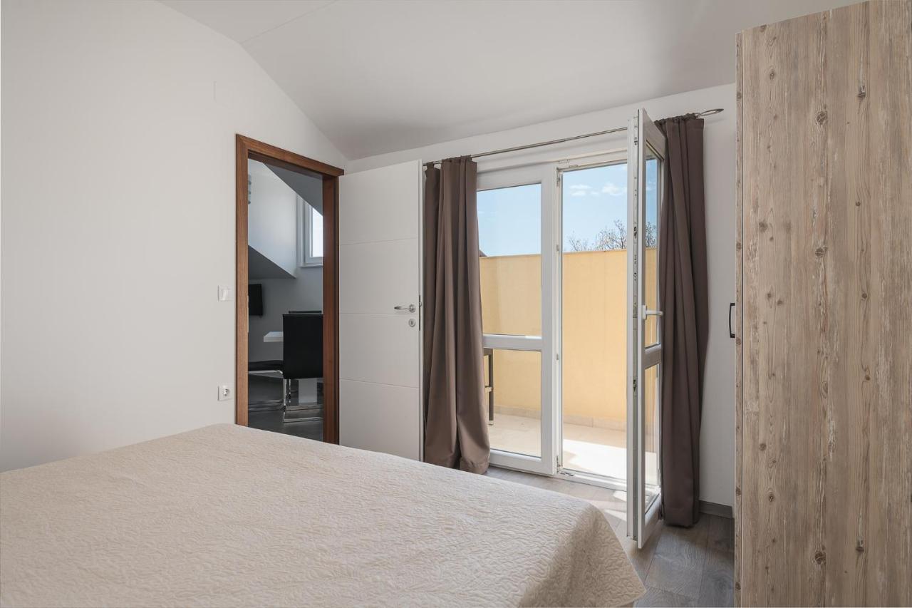 Sky Apartments Чилипи Экстерьер фото