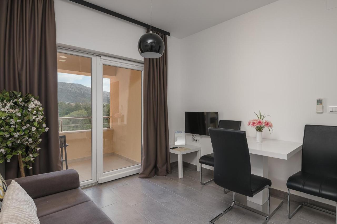 Sky Apartments Чилипи Экстерьер фото