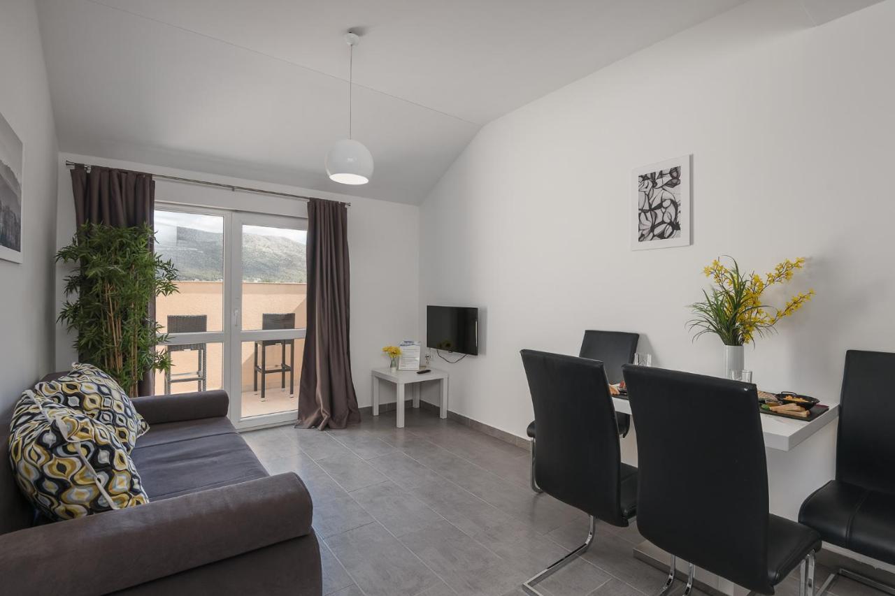 Sky Apartments Чилипи Экстерьер фото